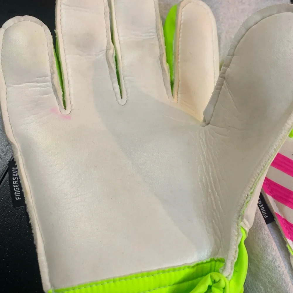Adidas Predator Neon Goalkeeper Gloves
